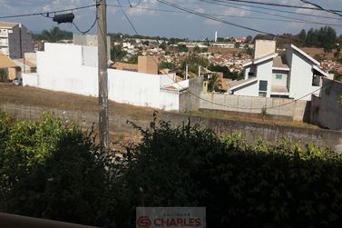 Casa &agrave; venda - 242m&sup2; - Centro