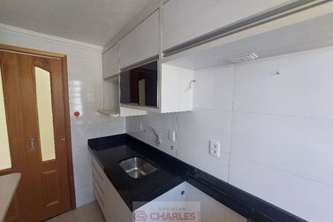 Apartamento para alugar - 48m&sup2; - Centro