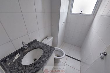 Apartamento para alugar - 48m&sup2; - Centro