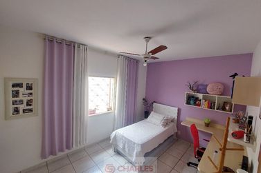 Casa &agrave; venda - 210m&sup2; - Centro
