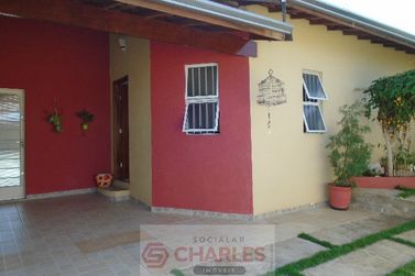 Casa &agrave; venda - 100m&sup2; - Centro