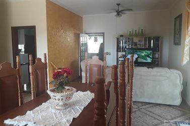 S&iacute;tio &agrave; venda - 700m&sup2; - Centro
