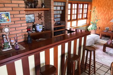 Casa &agrave; venda - 410m&sup2; - Centro