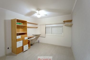 Casa &agrave; venda - 600m&sup2; - Centro