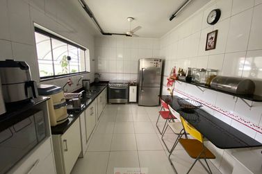Casa &agrave; venda - 276m&sup2; - Centro