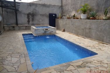 Casa &agrave; venda - 251m&sup2; - Centro