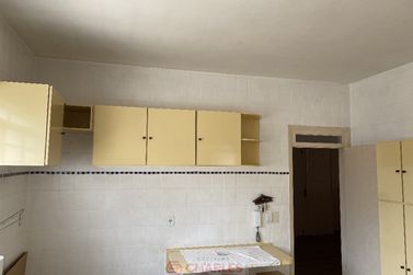 Casa &agrave; venda - 238m&sup2; - Centro