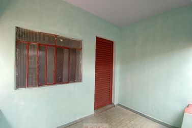 Casa para alugar - 80m&sup2; - Centro