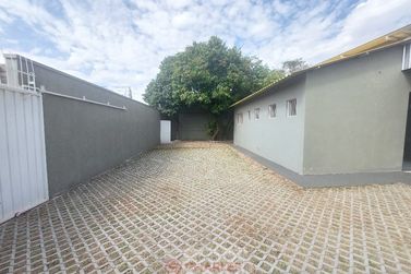 Sal&atilde;o Comercial para alugar - 250m&sup2; - Centro
