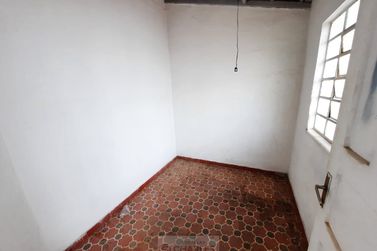 Sal&atilde;o Comercial para alugar - 182m&sup2; - Centro