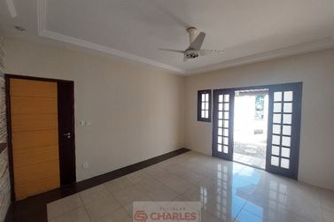 Casa para alugar - 93m&sup2; - Centro
