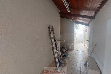 Casa para alugar - 231m&sup2; - Centro