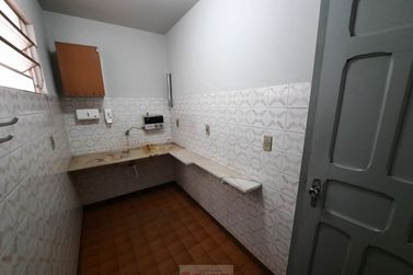 Sala Comercial para alugar - 228m&sup2; - Centro