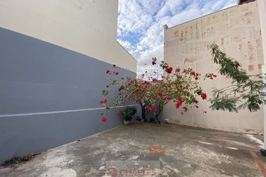 Casa &agrave; venda - 252m&sup2; - Centro