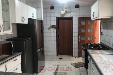Casa &agrave; venda - 190m&sup2; - Centro