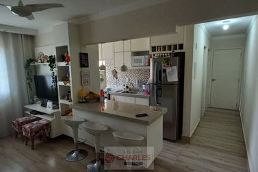 Apartamento &agrave; venda - 56m&sup2; - Centro