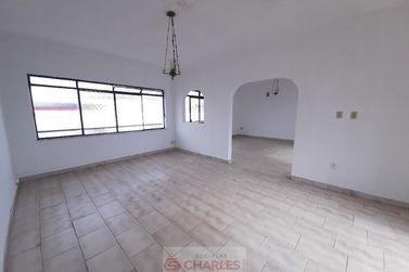 Casa para alugar - 186m&sup2; - Centro