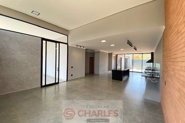 Casa &agrave; venda - 229m&sup2; - Centro
