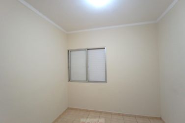 Apartamento para alugar - 46m&sup2; - Centro