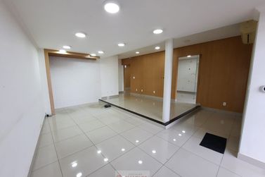Sala Comercial para alugar - 114m&sup2; - Centro