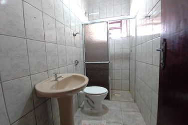 Casa para alugar - 77m&sup2; - Centro