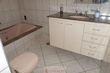 Casa &agrave; venda - 224m&sup2; - Centro