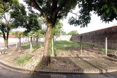 Terreno &agrave; venda - 10m&sup2; - Centro
