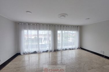 Casa para alugar - 340m&sup2; - Centro