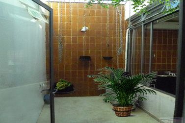 Casa &agrave; venda - 250m&sup2; - Centro