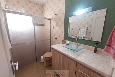 Casa &agrave; venda - 200m&sup2; - Centro