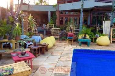 Casa &agrave; venda - 460m&sup2; - Centro