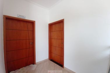 Sal&atilde;o Comercial para alugar - 35m&sup2; - Centro