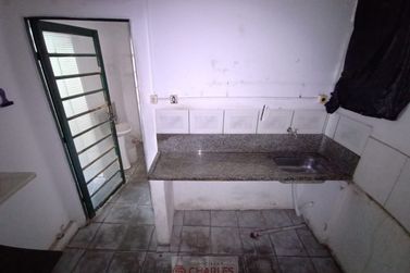 Sala Comercial para alugar - 70m&sup2; - Centro