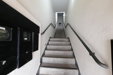 Sal&atilde;o Comercial para alugar - 30m&sup2; - Centro