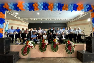 Prefeitos da região participam de Assembleia Itinerante da AMEG em Guapé