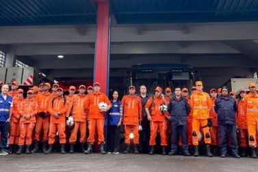 Minas envia ao Rio Grande do Sul a maior equipe de bombeiros para for&ccedil;a-tarefa