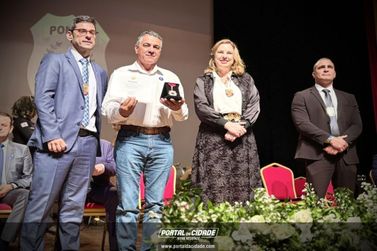 Deputado Federal Emidinho Madeira recebe importante homenagem da PCMG
