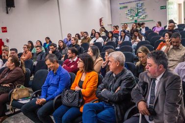 Associa&ccedil;&atilde;o P&uacute;blica dos Munic&iacute;pios promove capacita&ccedil;&atilde;o sobre Plenagem da Sa&uacute;de