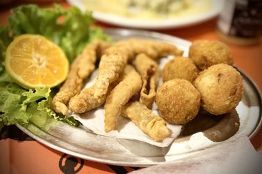 Happy Hour Solid&aacute;rio re&uacute;ne comunidade em apoio ao Hospital do C&acirc;ncer