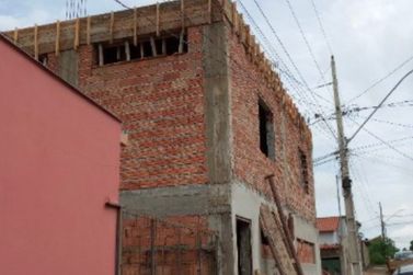 Dois trabalhadores morrem eletrocutados em construção no bairro Capão