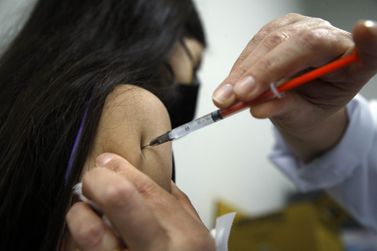 Em 15 dias, Paranavaí vacinou 4.638 pessoas contra a gripe, informa Saúde 