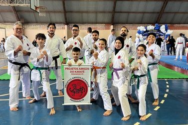 Equipe de Paranava&iacute; conquista 16 medalhas em festival de karat&ecirc;
