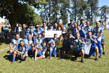 Nos p&ecirc;naltis, &ldquo;S&oacute; Velhinhos FC&rdquo; conquista o bi da Copa Cresol 40+