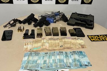 Opera&ccedil;&atilde;o apreende armas, muni&ccedil;&otilde;es e R$ 33,9 mil em Paranava&iacute; e Alto Paran&aacute;