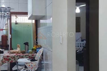 Casa &agrave; venda - 330m&sup2; - Jardim Monte Cristo