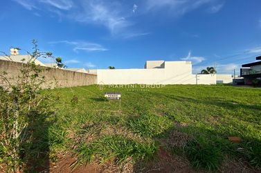 Terreno &agrave; venda - 345m&sup2; - Condom&iacute;nio Royal Park