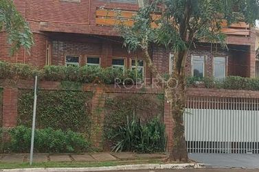 Sobrado &agrave; venda - 250m&sup2; - Centro