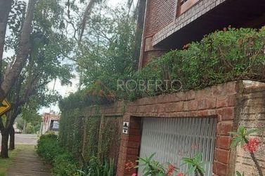 Sobrado &agrave; venda - 250m&sup2; - Centro