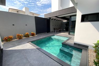 Casa &agrave; venda - 232m&sup2; - Condom&iacute;nio San Lorenzo