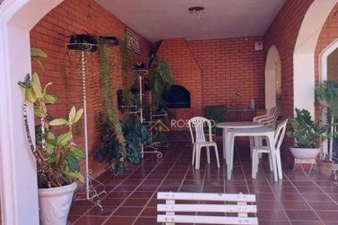 Casa &agrave; venda - 338m&sup2; - Centro